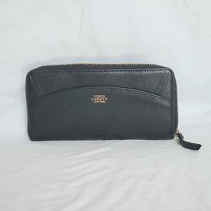 VINCE CAMUTO Black Wallet